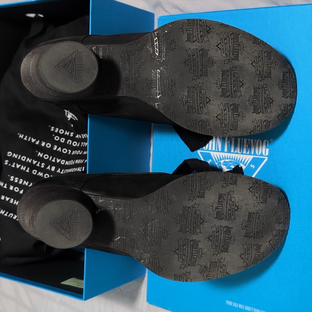 Black East End Templeton Fluevogs - Picture 3 of 6